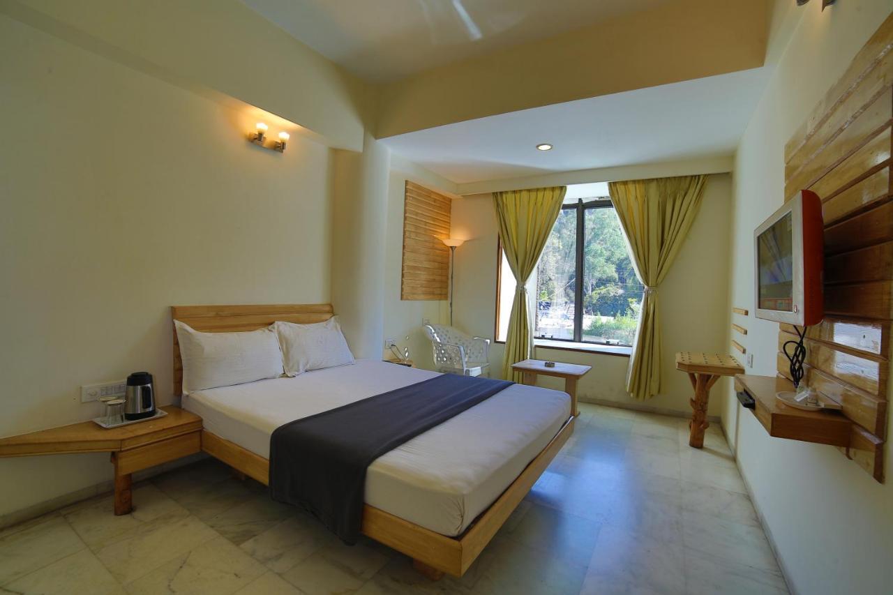 Hotel Starvilla Mount Abu Bagian luar foto