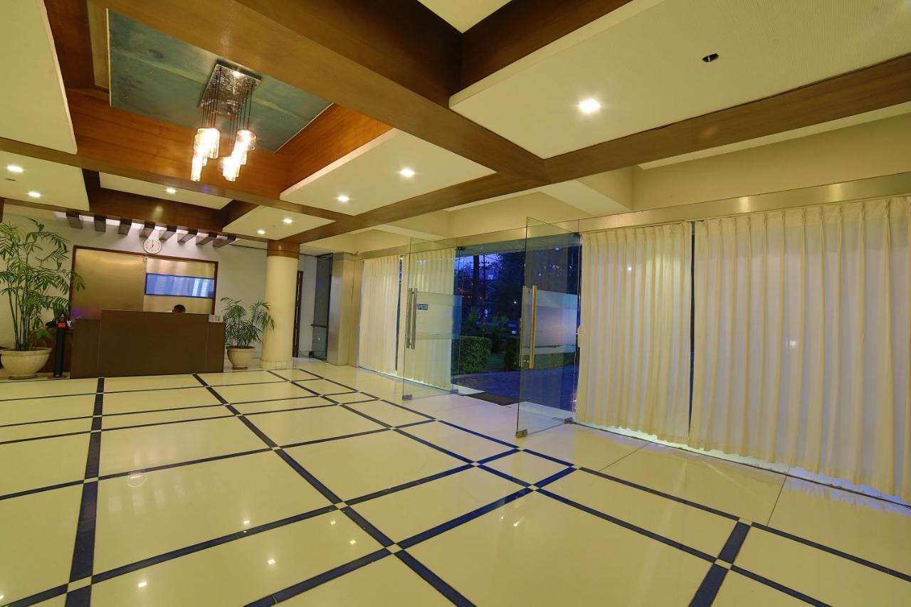 Hotel Starvilla Mount Abu Bagian luar foto